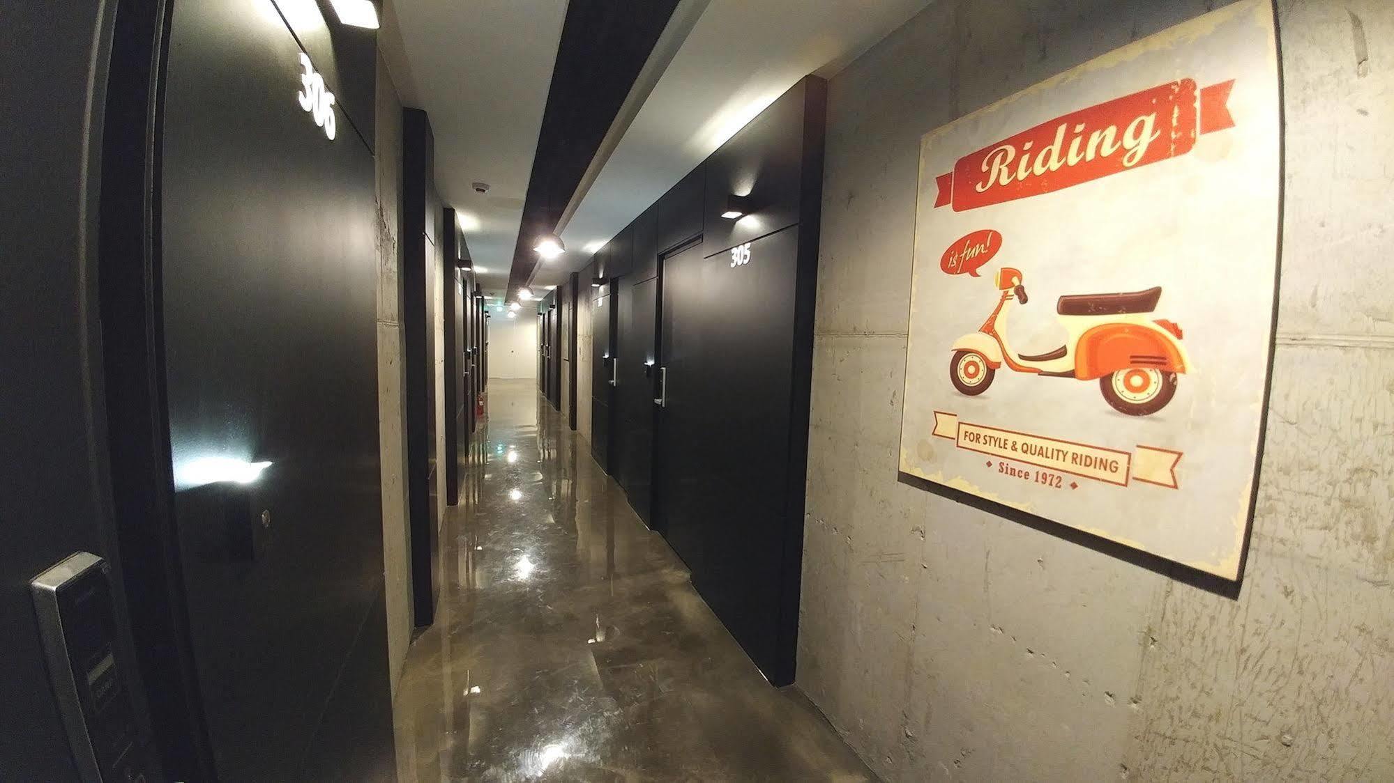 Hotel Yaja Jungwang Siheung Екстериор снимка